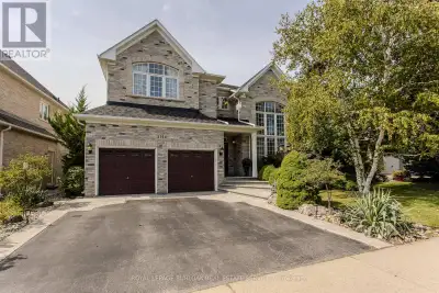 Set in prestigious Millcroft, 2194 Berwick Dr is an impressive executive residence offering 4913 sf...