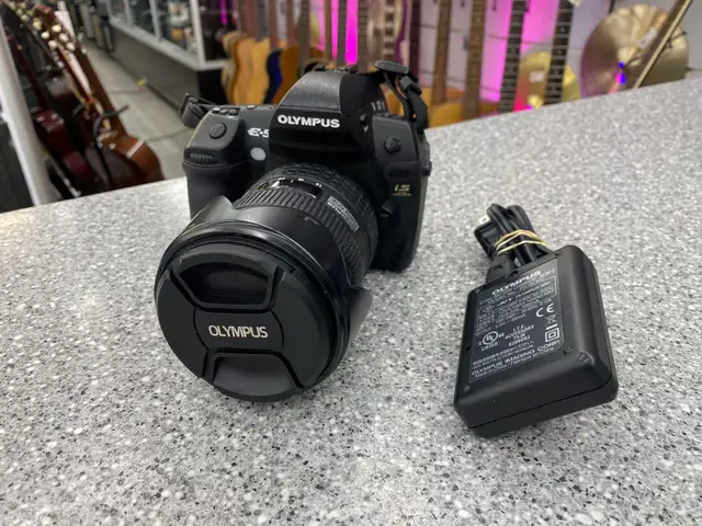 Olympus E-5 DSLR Camera64689496913537124