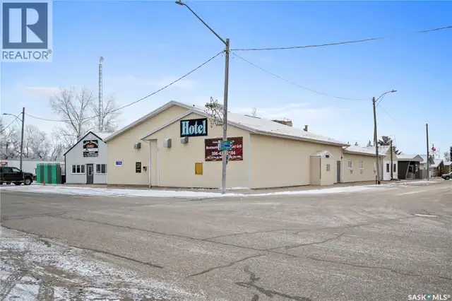401 1ST STREET Montmartre, Saskatchewan in Commercial & Office Space for Sale in Regina - Image 3