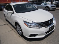 AUTOMATIC. FINSIHED IN WHITE WITH BLACK INTERIOR. A/C, PUSH BUTTON START, KEYLESS ENTRY, CAR PROOF V... (image 7)
