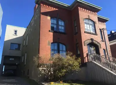 Charming 1-Bedroom Douglas Avenue Available Now! This beautifully furnished 1-bedroom apartment on D...