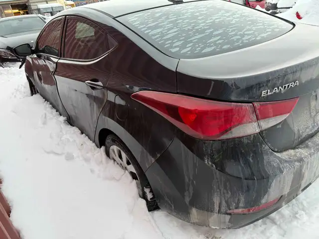 !!!!NOW OUT FOR PARTS !!!!!!WS008732 2016 HYUNDAI ELANTRA in Auto Body Parts in Woodstock - Image 8