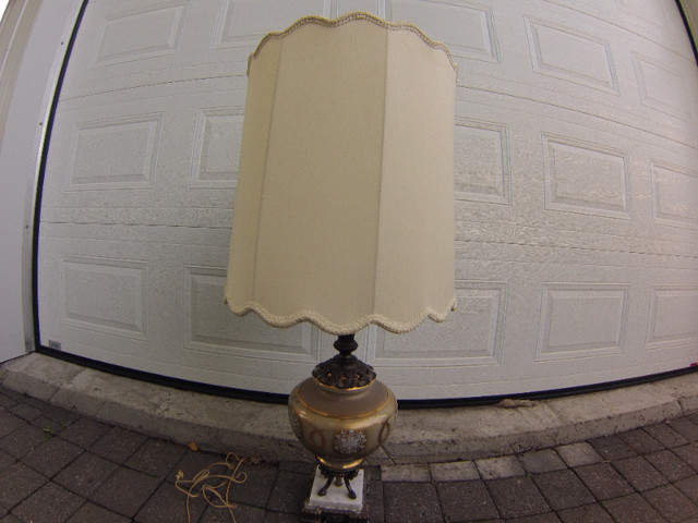 lampe ancienne dans Autre  à Longueuil/Rive Sud - Image 2