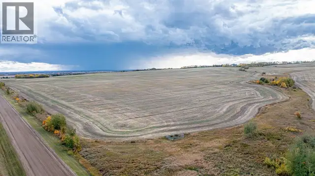ON Highway 43 Grande Prairie, Alberta in Land for Sale in Grande Prairie - Image 9