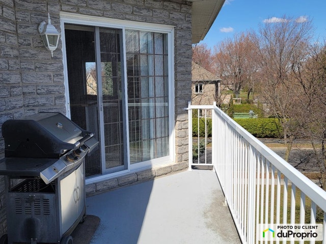 $416,500 - Condominium for sale in Mont-St-Hilaire — photo 2