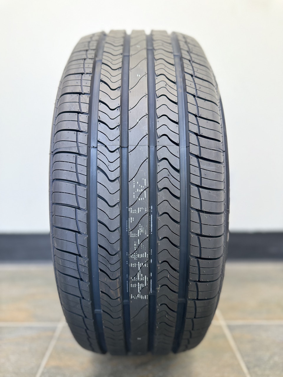235/55R18 Performance Tires 235 55R18 (235 55 18) $382 for 4 | Tires ...