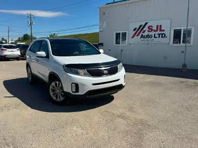 No Reported Accidents One Owner Backup Camera 2014 Kia Sorento EX AWD 218,391 KMs 3.3L 6cyl engine,...