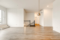 Renovated Akelius two bedroom apartment for rent. Located near sauve in the Ahuntsic neighborhood, M... (image 4)