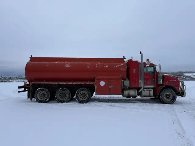 2006 KENWORTH T800 in Heavy Trucks in Saskatoon - Image 5