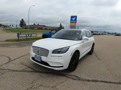 Here is a 2022 Lincoln Corsair AWD powered by the 2.0L turbocharge engine mated to an 8-speed automa...