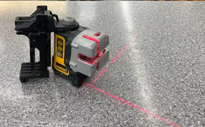 DeWalt DW089 3-Beam Line Laser, View more