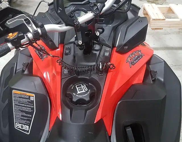 2021 Ski-Doo Summit SP 850 E-TEC in Snowmobiles in Strathcona County - Image 9