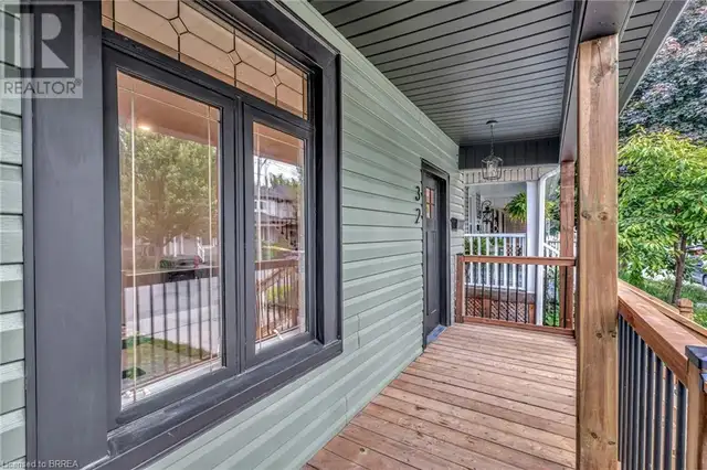 32 PICTON Street W Hamilton, Ontario62864757272323124