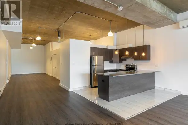 Rare Find! Spacious, stunning renovated LOFT in Long Term Rentals in Windsor Region - Image 16