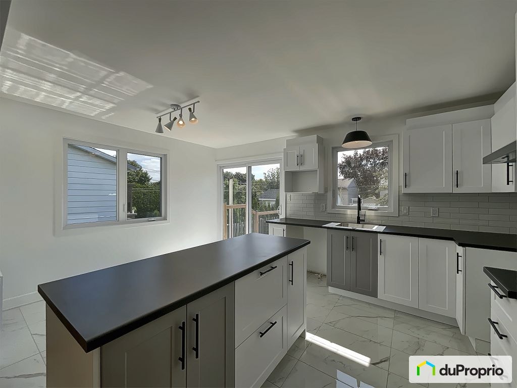 $634,000 - Bungalow for sale in Terrebonne (Lachenaie) — photo 3
