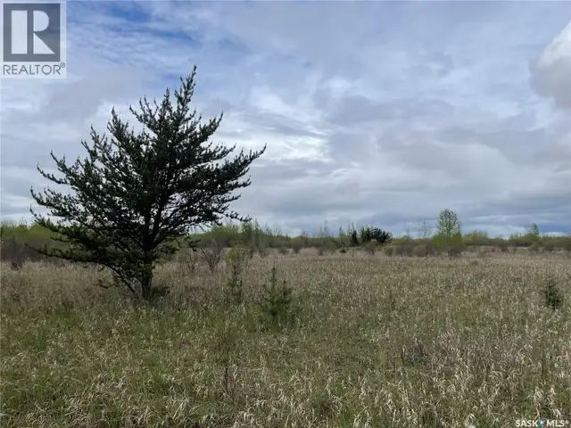 5.5km South of Dorintosh Lot 3 Meadow Lake Rm No.588, Saskatchew in Land for Sale in Meadow Lake - Image 5