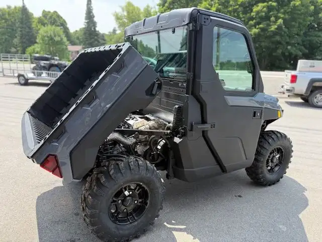 2026 Polaris RANGER XP1000 NorthStar Premium Stealth Gray RANGER in ATVs in Ottawa - Image 4