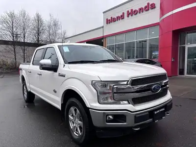 Navigation System, Leather Interior, Back-Up Camera, Parking Sensors, Panoramic Sunroof, Heated Seat...