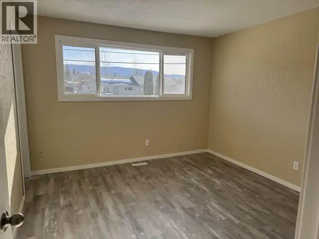 221 CRYSDALE DRIVE Mackenzie, British Columbia in Houses for Sale in Smithers - Image 6