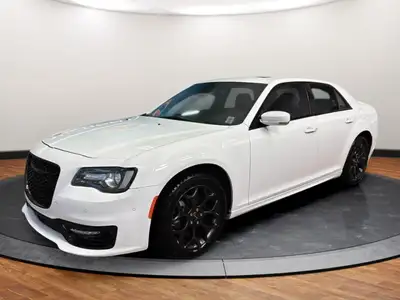 . ALL WHEEL DRIVE! AWD HUGE PANO SUNROOF!LEATHER!APPLE CARPLAY!ANDROID AUTO!BACK UP CAMERA!BLACK OUT...