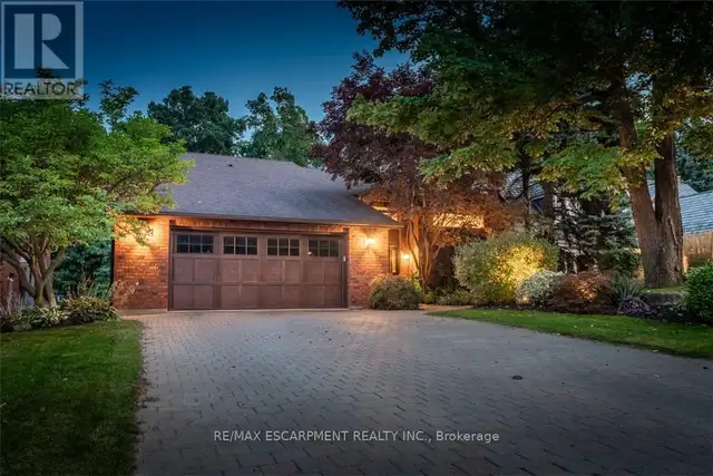 1351 HAZELTON BOULEVARD Burlington (Tyandaga), Ontario62865713866370121