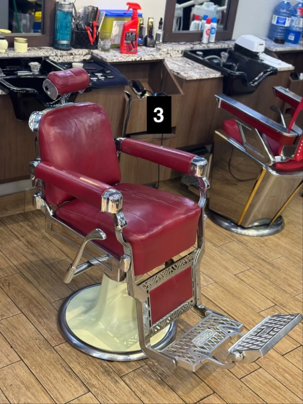 10 Vintage Barber Chairs in Chairs & Recliners in Windsor Region - Image 3