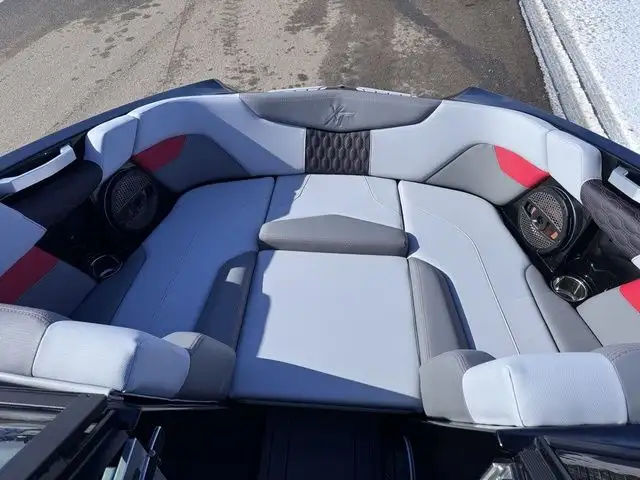 2025 Mastercraft XT20 in Powerboats & Motorboats in St. Albert - Image 13