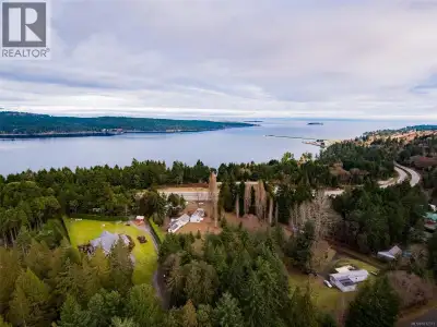 An exceptional opportunity to build a private estate on this breathtaking 3-acre parcel, featuring s...