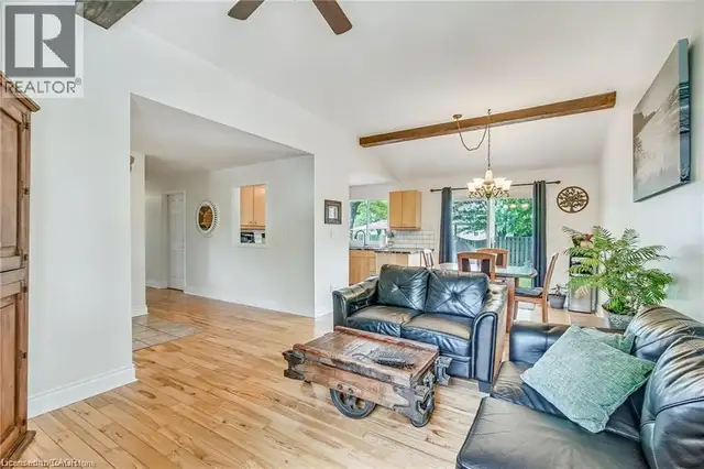 8 BEACH Road Lowbanks, Ontario in Houses for Sale in St. Catharines - Image 11