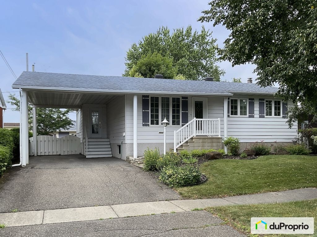 $579,500 - Bungalow for sale in St-Hyacinthe — photo 2