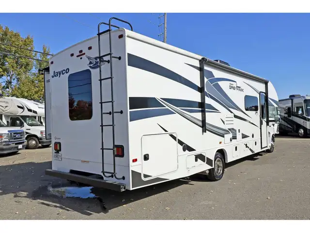 2022 Jayco Greyhawk 29MV Classe C VR/RV Crics Hydrauliques + Sol in RVs & Motorhomes in Laval / North Shore - Image 32