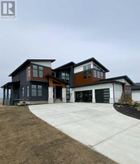 12 Monterra Rise Cochrane Lake, Alberta