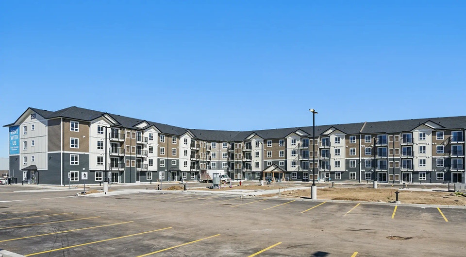 Pet-Friendly One Bedroom One Bath with In-suite Laundry for Rent 3