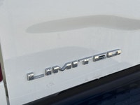 AMVIC Licensed Dealer * Turbo Diesel * Heavy-Duty Automatic Transmission * Gooseneck/5th Wheel Towin... (image 7)