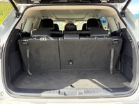 Double L Motors Ltd. Check out this stunning Silver Metallic 2021 Toyota Highlander Limited! This pr... (image 5)