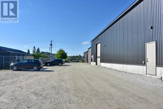 3 - 23 STEWART ROAD Collingwood, Ontario in Commercial & Office Space for Rent in Oakville / Halton Region - Image 36