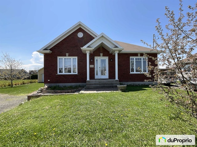 $405,000 - Bungalow for sale in Laurier-Station — photo 2