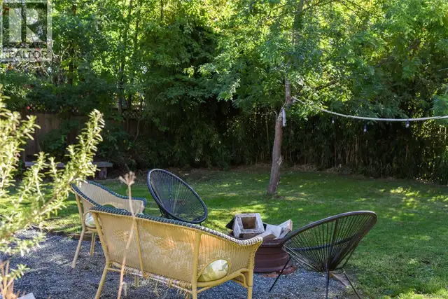 2767 Ulverston Ave Cumberland, British Columbia in Houses for Sale in Comox / Courtenay / Cumberland - Image 37