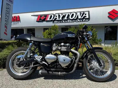 2015 Triumph Thruxton 900. STK#TR174V. $6999 plus $199 doc. Carfax clean one owner and not hits or s...