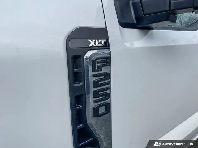 2023 Ford Super Duty F-250 SRW XLT | 7.3L Godzilla V8 Power + in Cars & Trucks in Dartmouth - Image 13