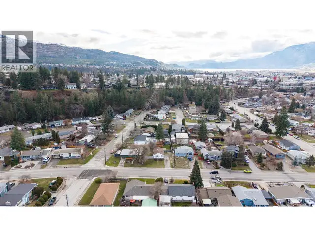 1190 Penticton Avenue Penticton, British Columbia in Houses for Sale in Penticton - Image 27