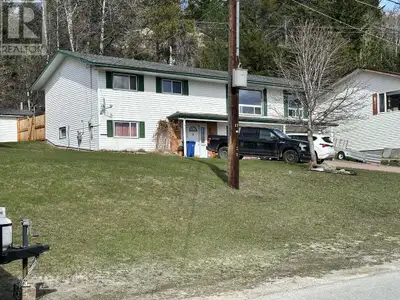 For more information, please click Brochure button. Discover the potential of this spacious family h...