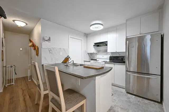 801 1750 MCKENZIE ROAD Abbotsford, British Columbia in Condos for Sale in Abbotsford - Image 3