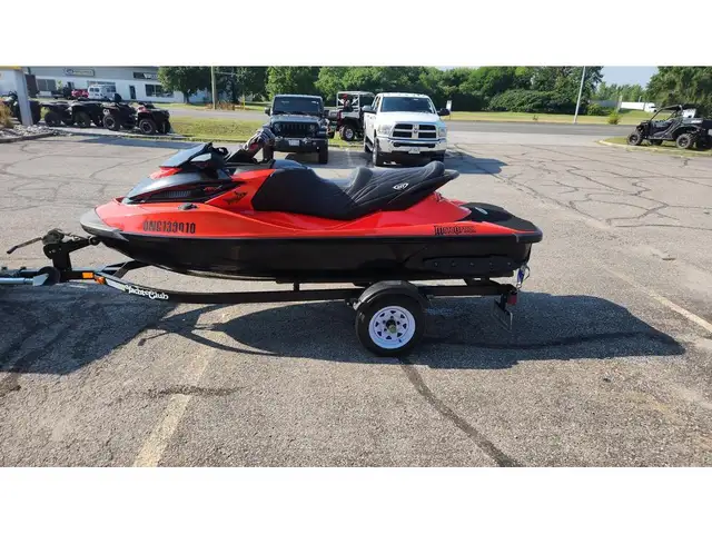 2017 Sea-Doo 2017 RXT X 300 in Personal Watercraft in Sarnia - Image 2
