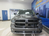 RAM 1500 CLASSIC 2019 EXPRESS NIGHT EDITION V8 5.7 LITRES HEMI 4X4 CREW-CAB BOITE 5.7 PIEDS TOUT ÉQU... (image 3)