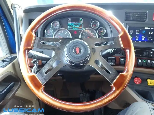 2020 Kenworth T680 in Heavy Equipment in Longueuil / South Shore - Image 15