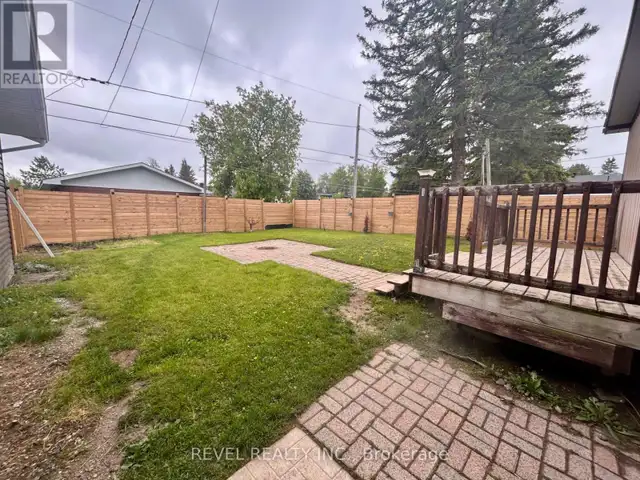 52 HURON ROAD Cochrane, Ontario62863315945857123