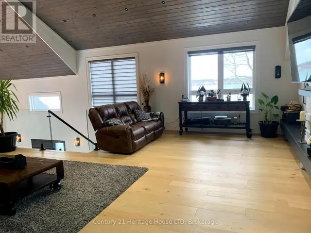 9785 NIAGARA RIVER PARKWAY Niagara Falls (Lyons Creek), Ontario in Houses for Sale in St. Catharines - Image 20