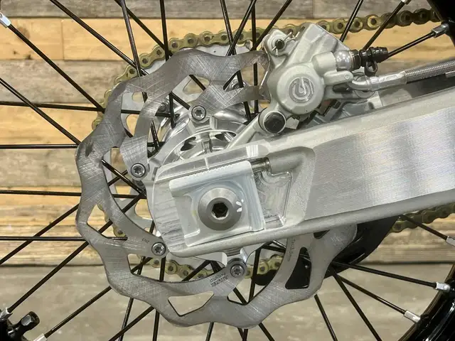 2025 STARK FUTURE VARG 1.2 MX-MOTOCROSS + NEUF 0 HR + GARANTIE 2 in Dirt Bikes & Motocross in Laval / North Shore - Image 26