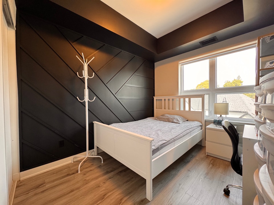 Charming 2 Bedroom Condo in Kitchener! (Unit 338) 2